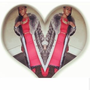 Meet your Posher, Iona